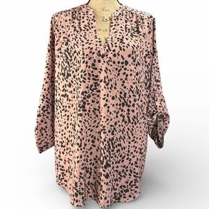 JODIFL Pinkish Mauve and Black Animal-Print V-Neck Tunic. EC. Size medium